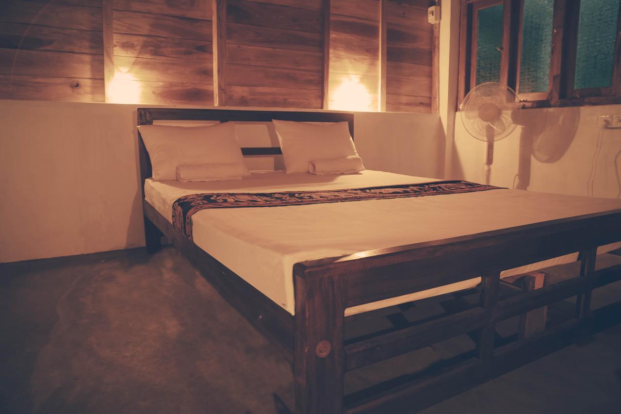 Ocean View Beach Resort - Kalpitiya Exterior photo